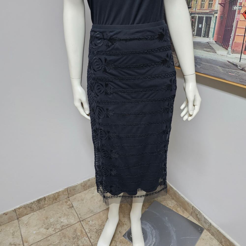 Women's Chan Luu Black Skirt Lace Overlay Lined Side Zip Size 10
